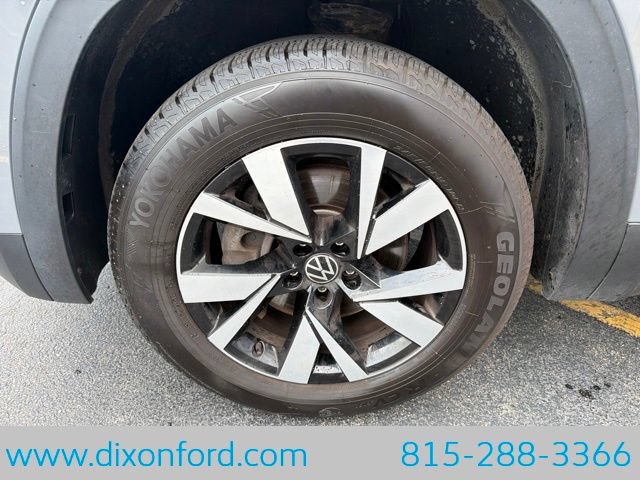 Used 2020 Volkswagen Atlas Cross Sport SEL AWD/4WD image 30