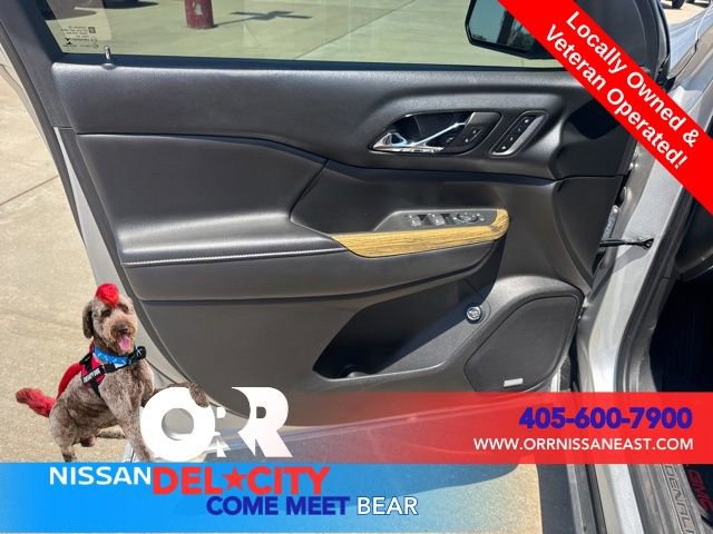 Used 2018 GMC Acadia Denali w/ Technology Package FWD image 15
