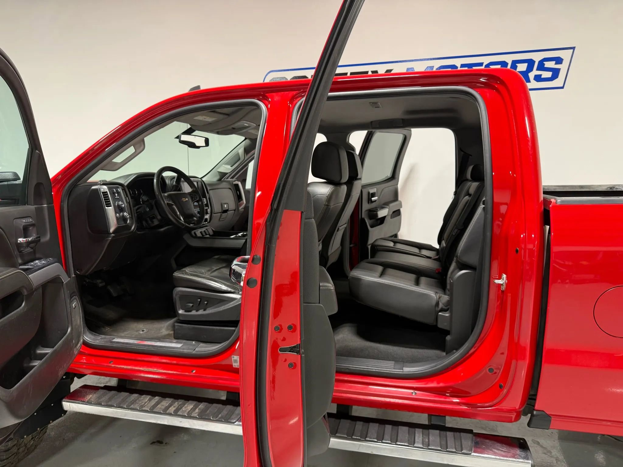 Used 2019 Chevrolet Silverado 2500 LTZ image 14