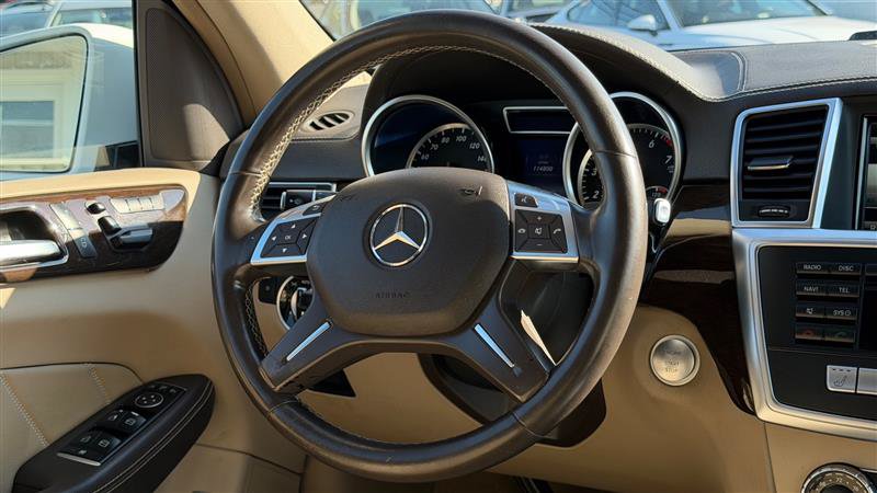 Used 2015 Mercedes-Benz GL 450 4MATIC image 28