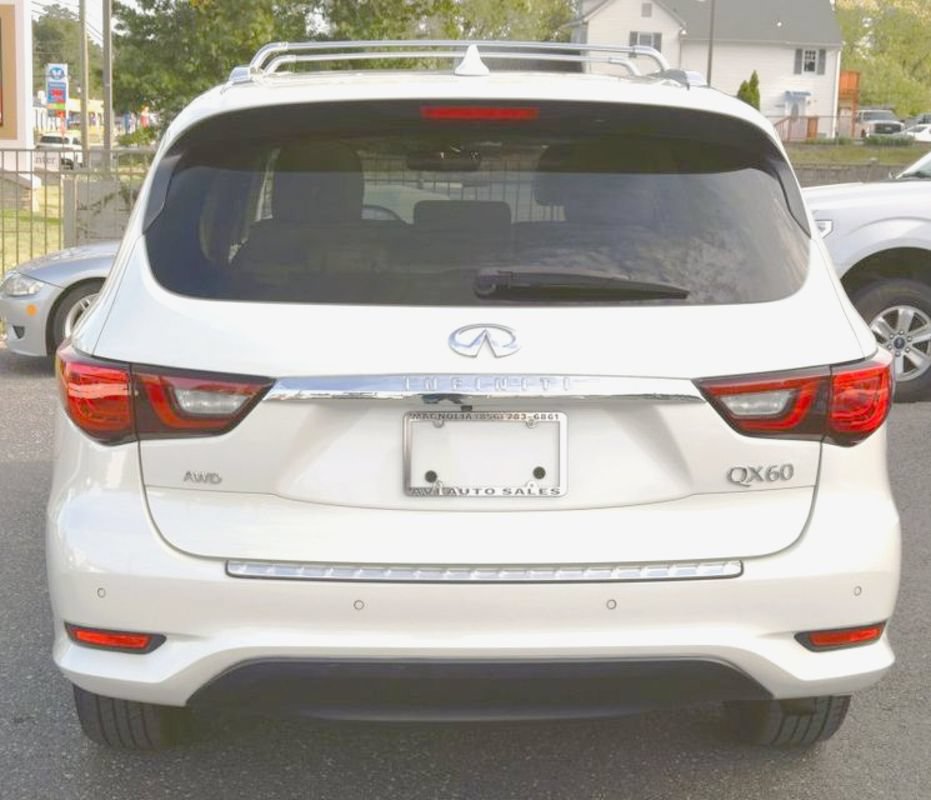 Used 2020 INFINITI QX60 Luxe w/ Sensory Package AWD/4WD image 7