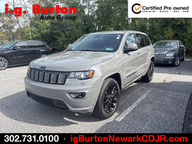 Used 2021 Jeep Grand Cherokee Laredo X AWD/4WD image 2