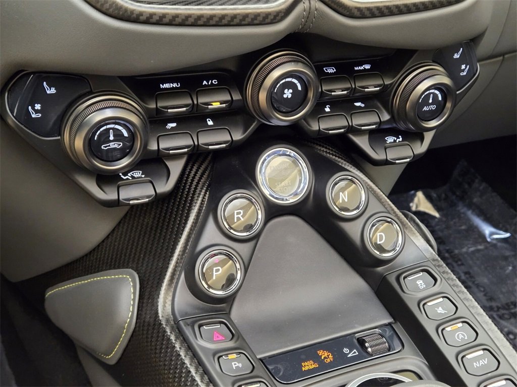 Used 2023 Aston Martin V8 Vantage image 37