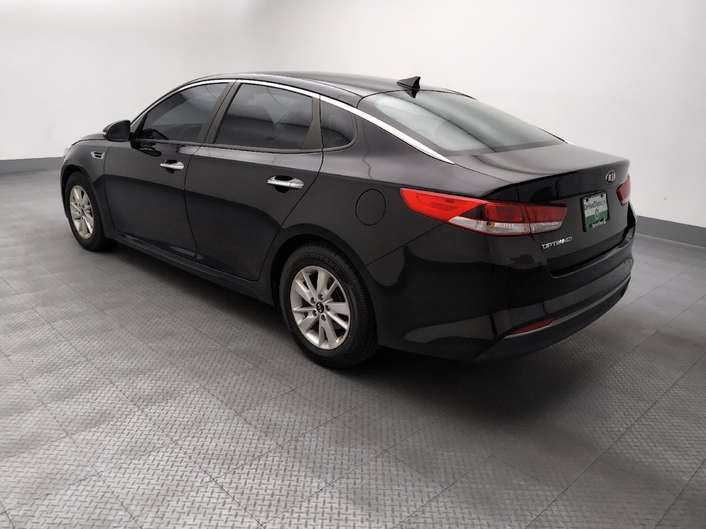 Used 2017 Kia Optima LX FWD image 5