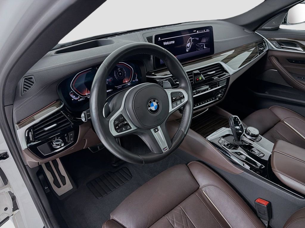 Used 2021 BMW M550i xDrive w/ Dynamic Handling Package image 11