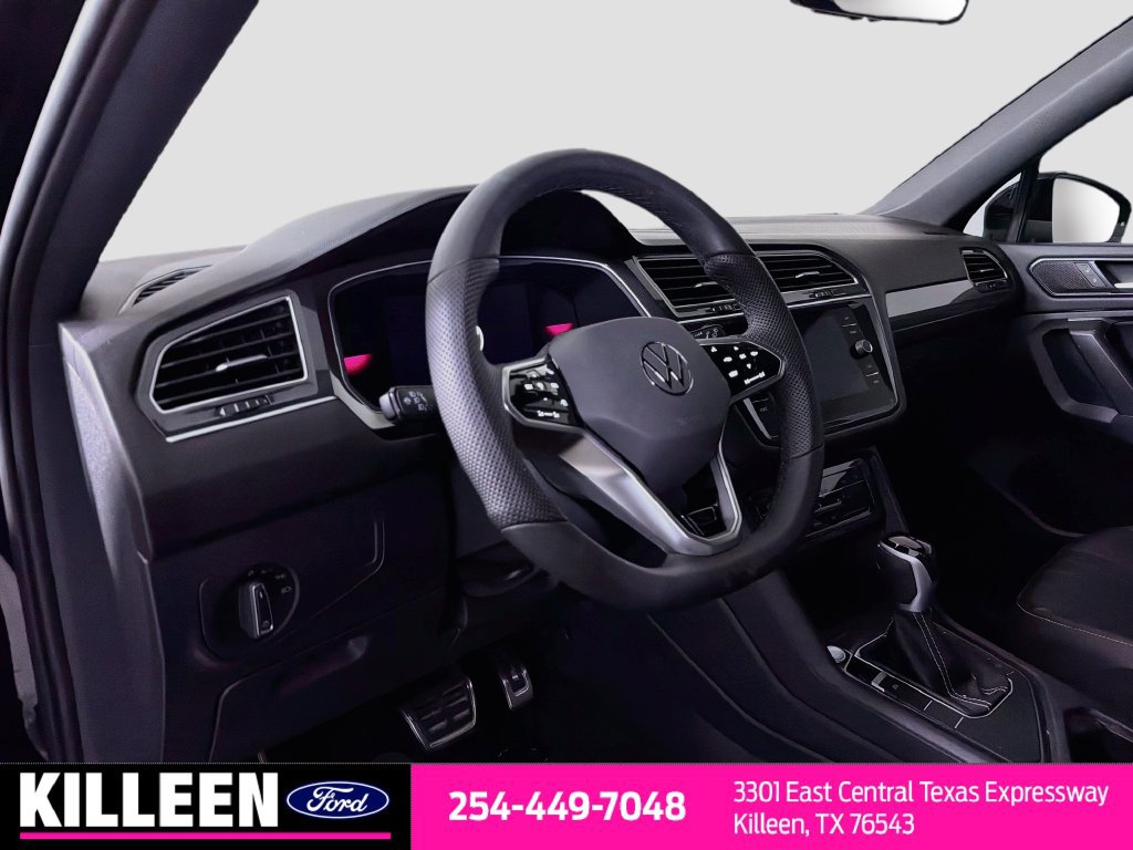Used 2024 Volkswagen Tiguan SE R-Line FWD image 10