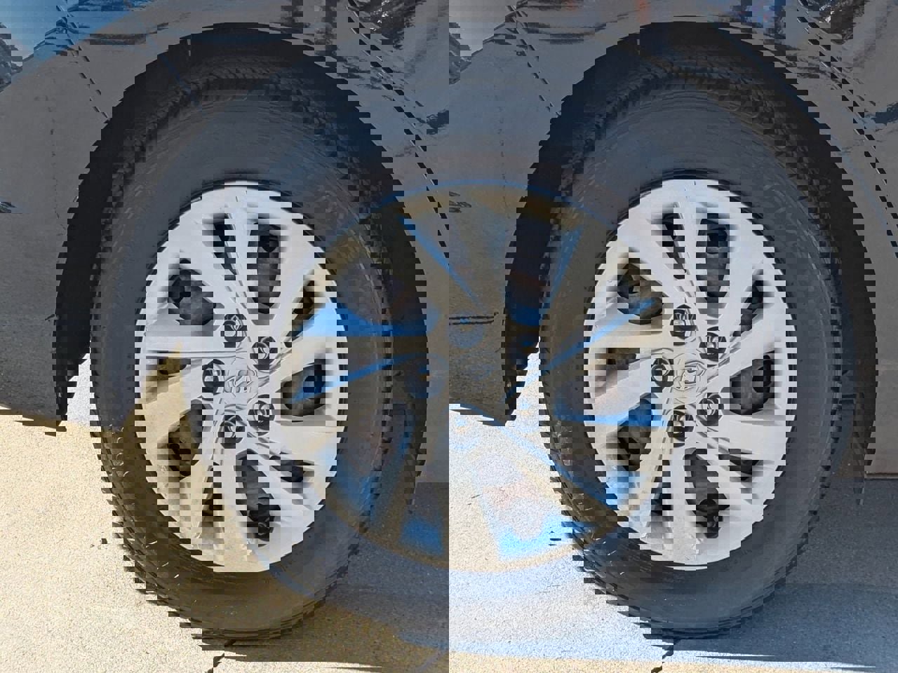 Used 2020 Hyundai Elantra SE w/ Cargo Package (C1) image 7