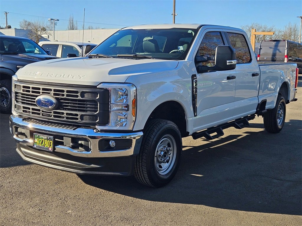 Used 2024 Ford F250 XL w/ XL Chrome Package image 3