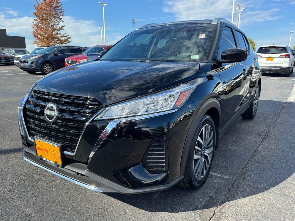 Certified 2024 Nissan Kicks SV FWD image 8