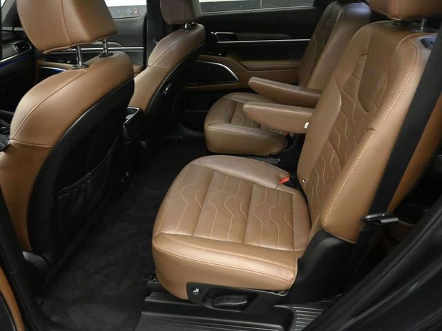 Used 2022 Kia Telluride SX w/ SX Prestige Package image 23