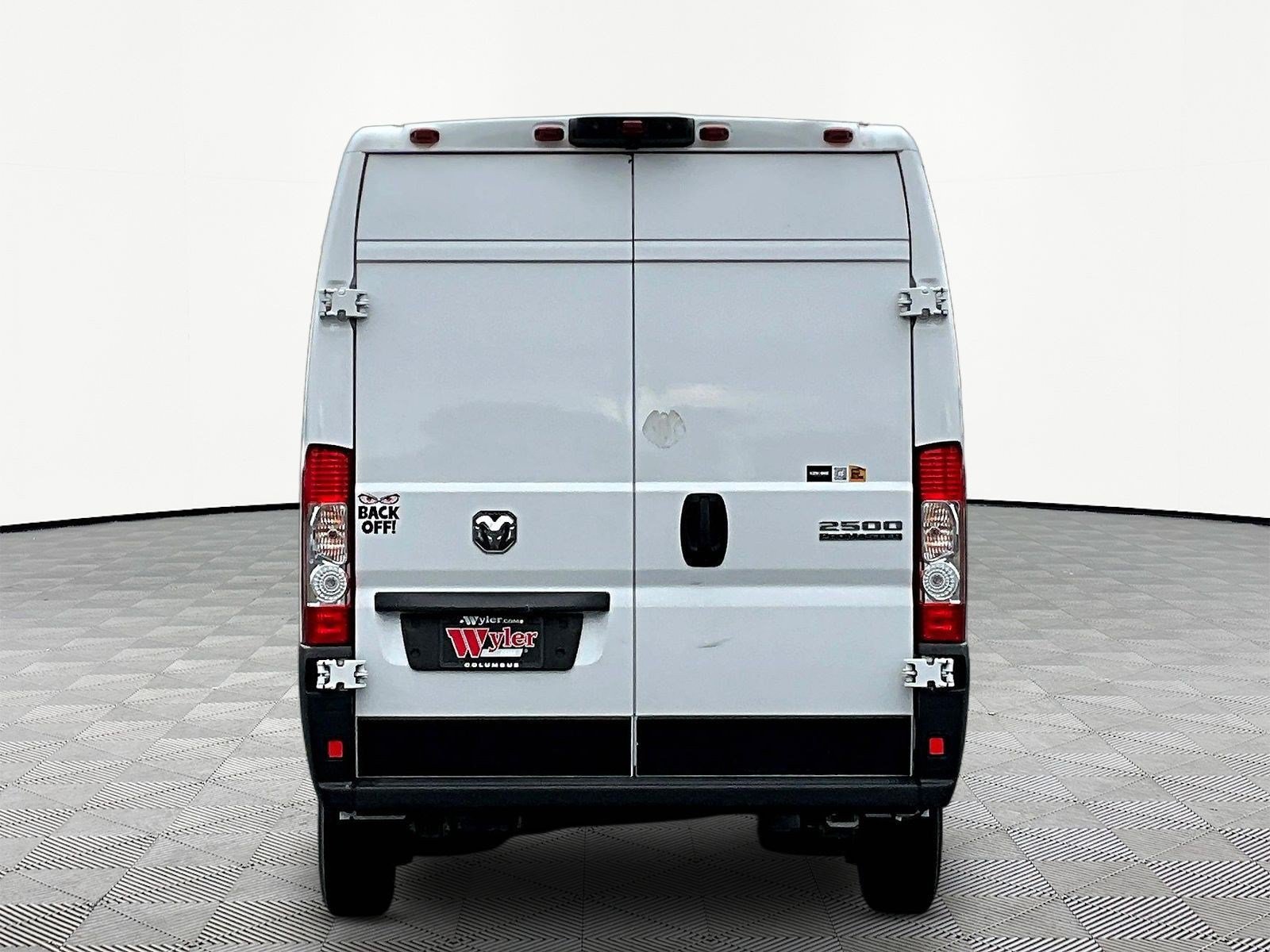 Used 2024 RAM ProMaster 2500 FWD image 5