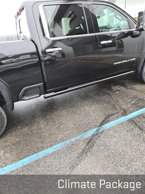 Used 2024 GMC Sierra 2500 Denali Ultimate AWD/4WD image 15
