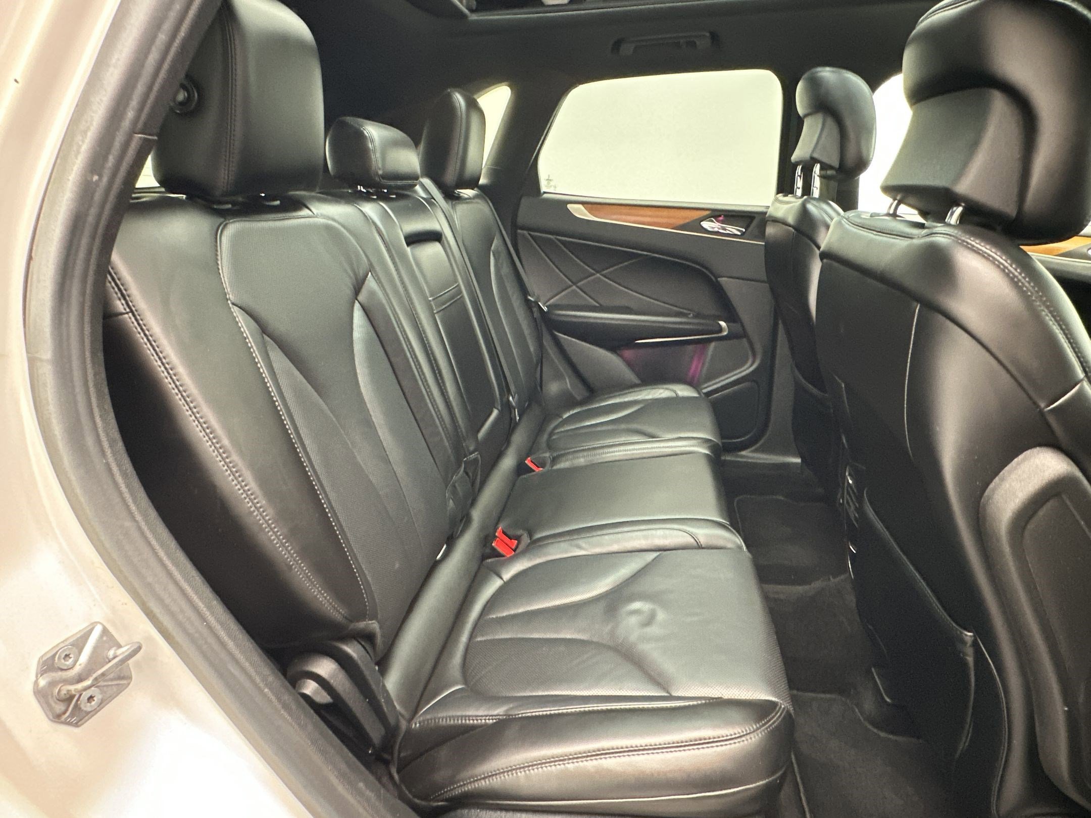 Used 2018 Lincoln MKC Reserve w/ Lincoln MKC Climate Package image 29