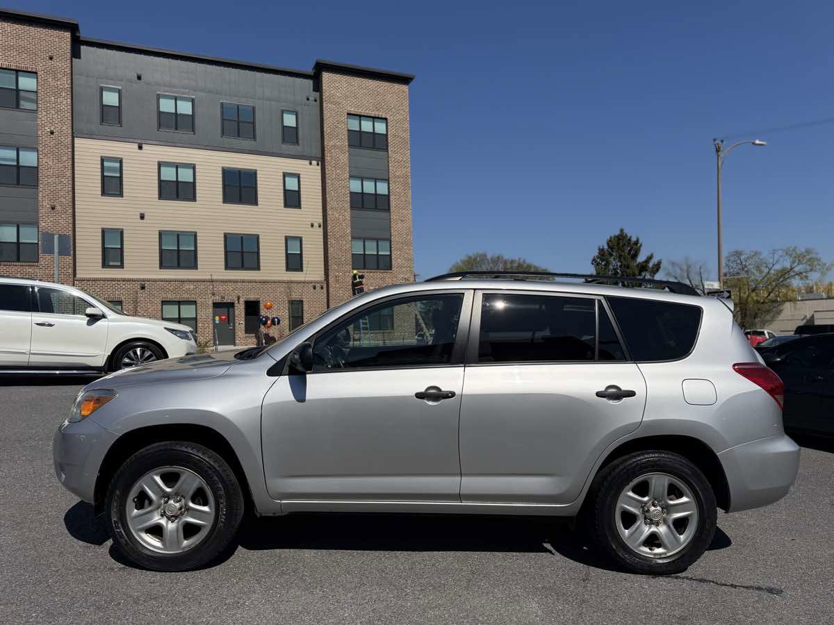 Used 2006 Toyota RAV4 2WD image 4