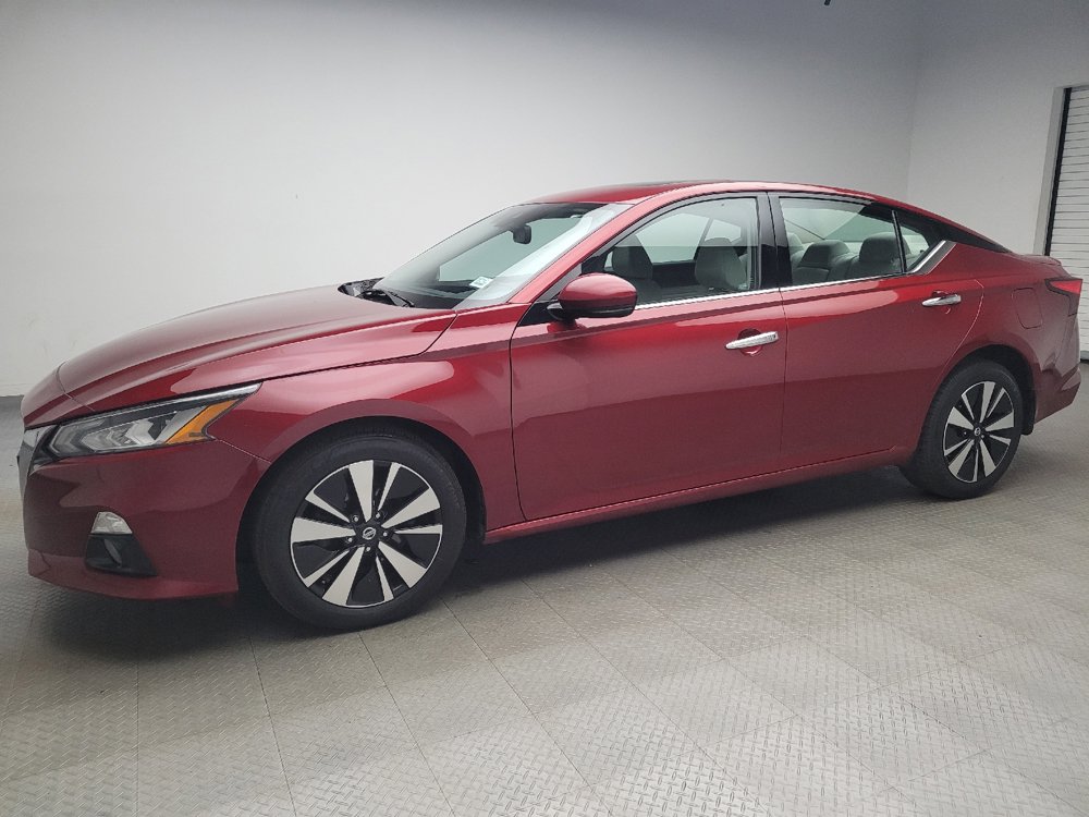 Used 2020 Nissan Altima 2.5 SV AWD/4WD image 2