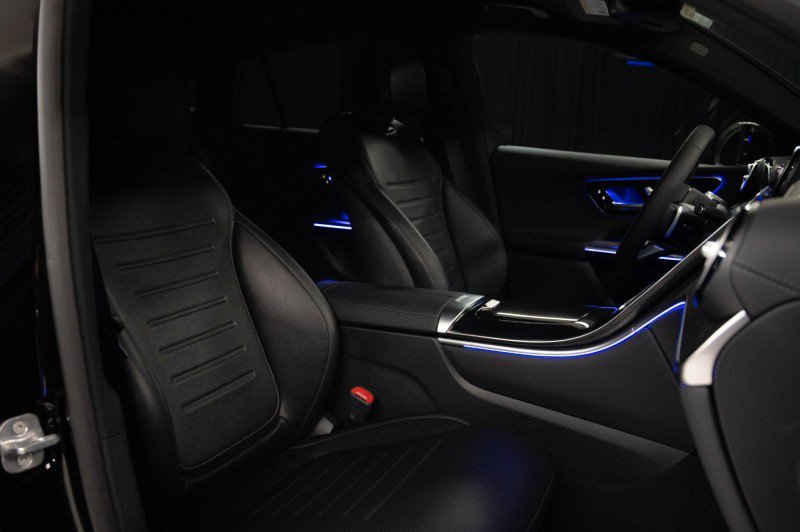 New 2026 Mercedes-Benz GLC 300 4MATIC image 11