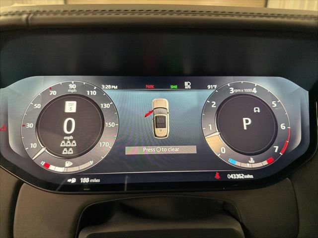 Used 2023 Land Rover Range Rover Long Wheelbase SE image 30