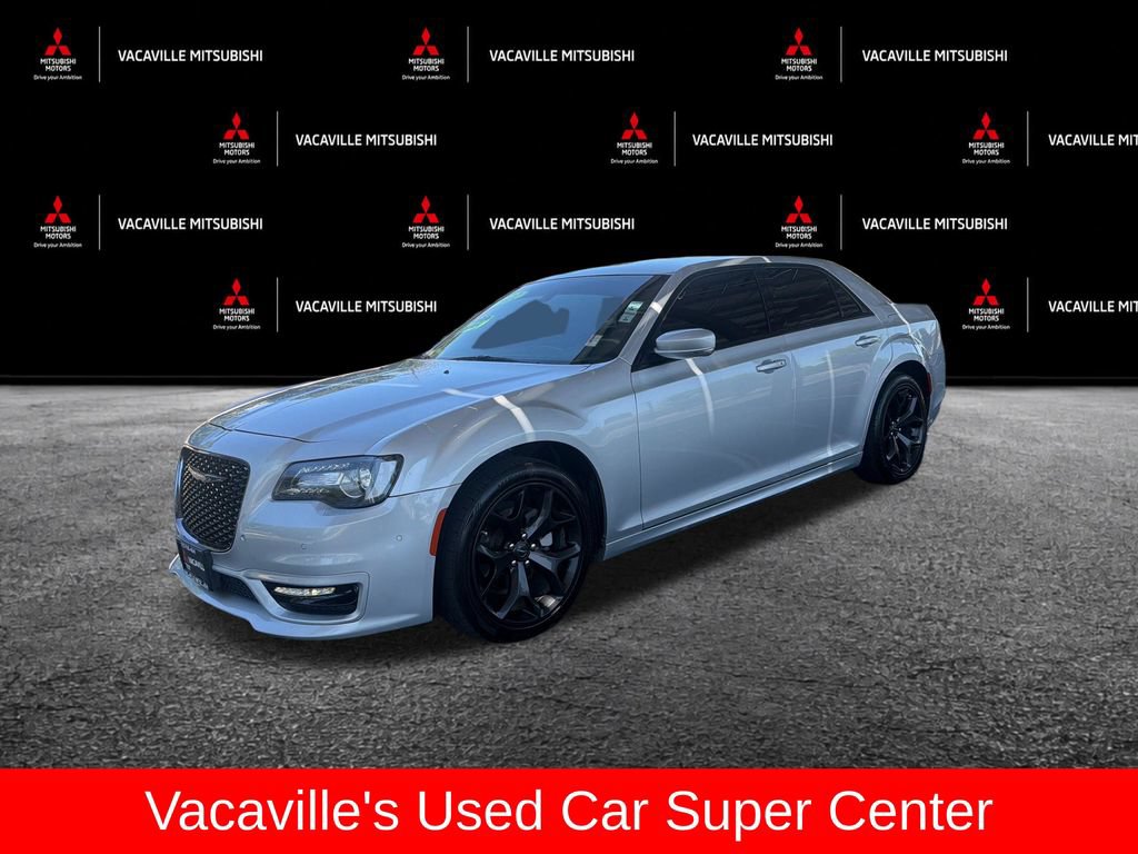 Used 2022 Chrysler 300 Touring L w/ Comfort Group
