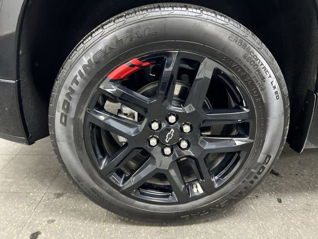 Certified 2023 Chevrolet Traverse Premier w/ Redline Edition FWD image 34