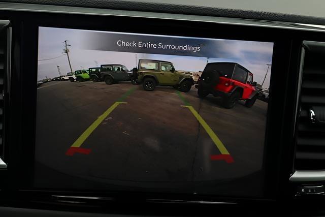 New 2026 Chrysler Voyager LX image 19