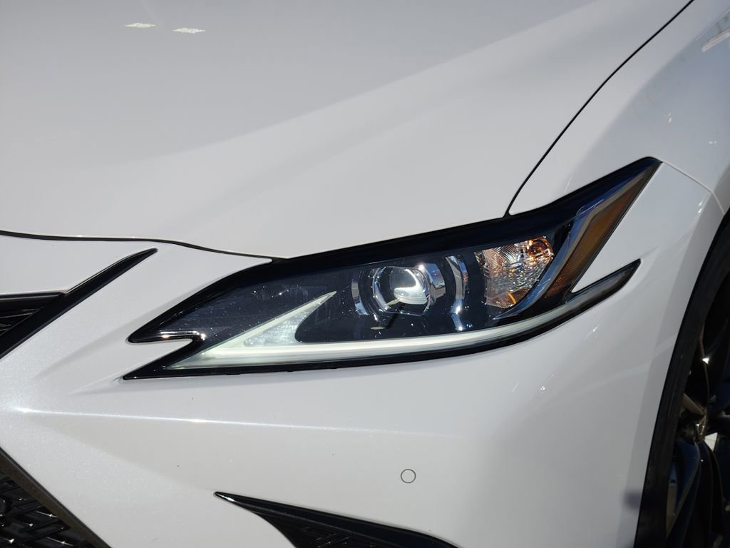Certified 2023 Lexus ES 350 F Sport w/ Accessory Package (Z2) image 9