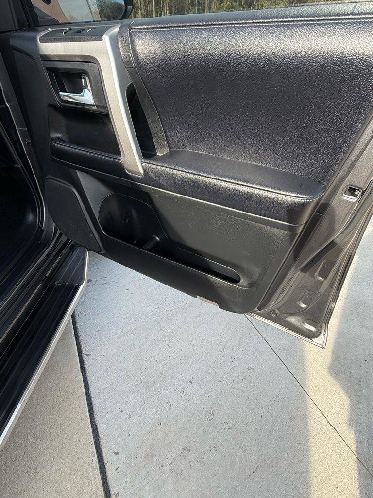 Used 2019 Toyota 4Runner SR5 image 18