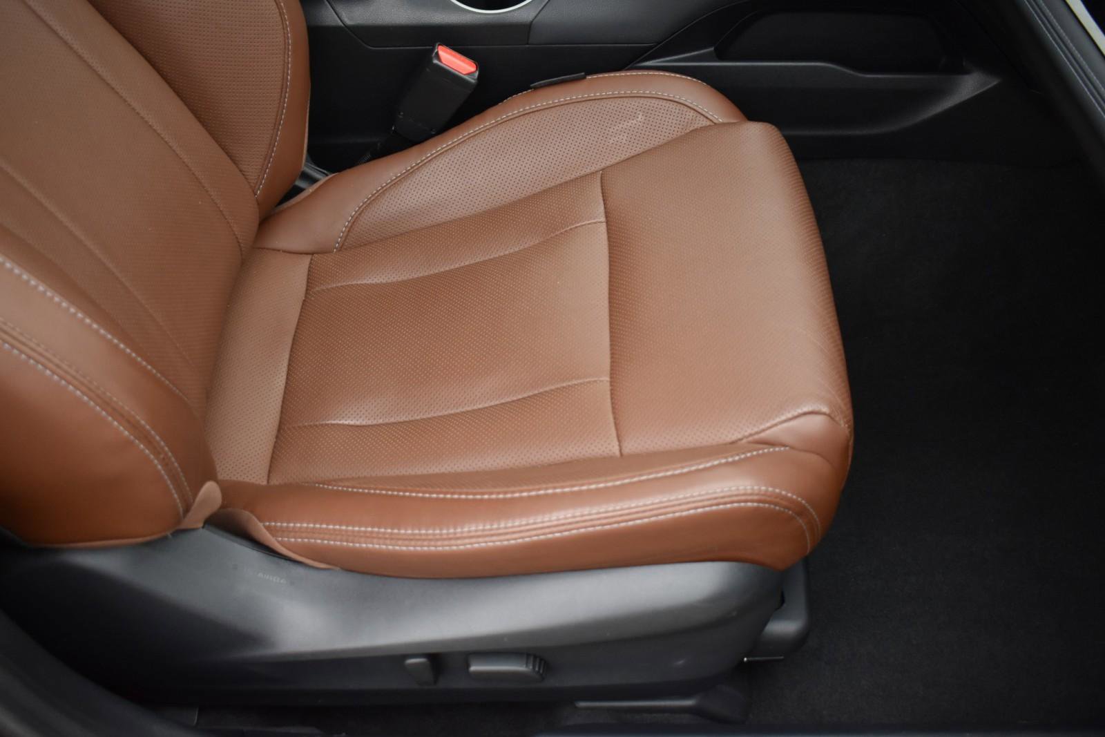 Used 2020 Subaru Outback Touring w/ Popular Package #2 image 44