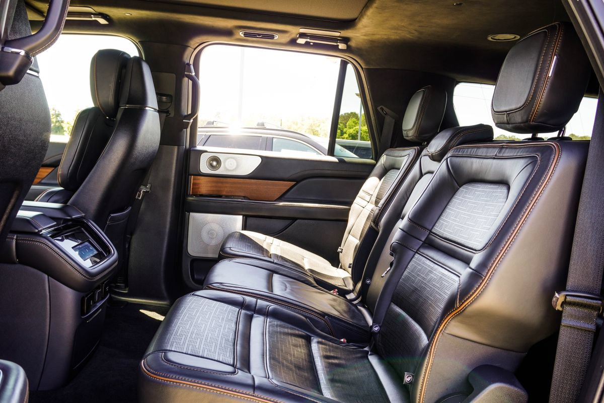 Used 2023 Lincoln Navigator L Black Label AWD/4WD image 40