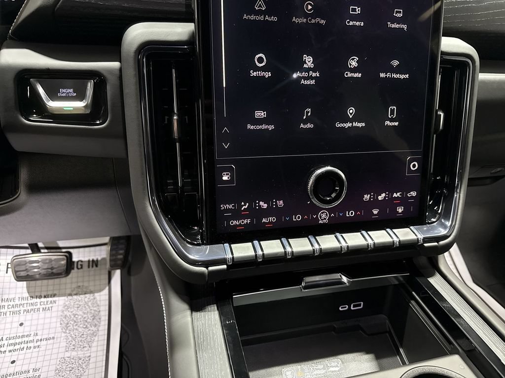 New 2026 GMC Yukon AT4 Ultimate AWD/4WD image 17