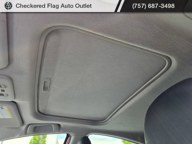 Used 2015 Toyota Prius C Four FWD image 10