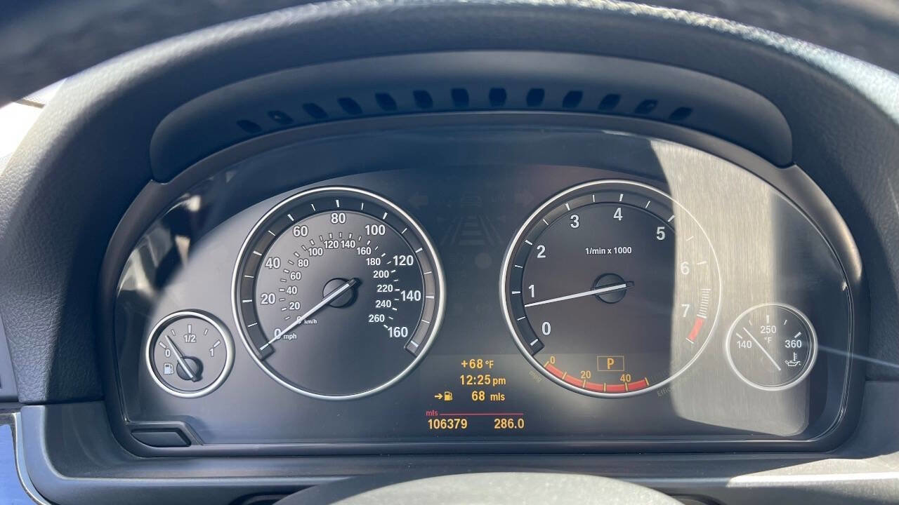 Used 2011 BMW 550i Sedan image 10