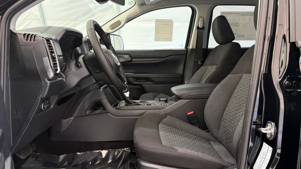 New 2026 Ford Ranger XLT w/ Black Appearance Package AWD/4WD image 11