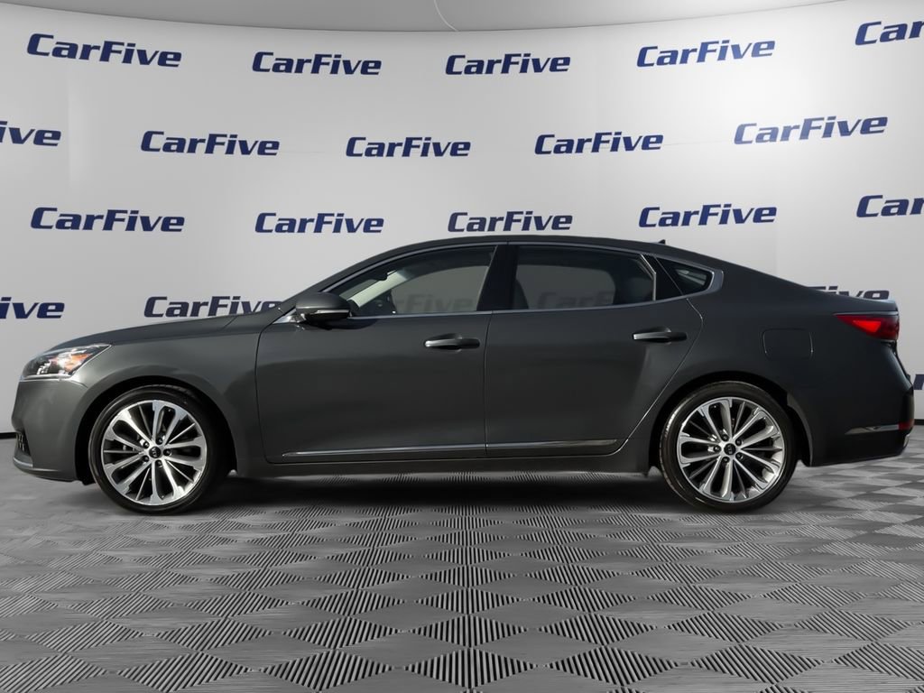 Used 2018 Kia Cadenza Technology image 2
