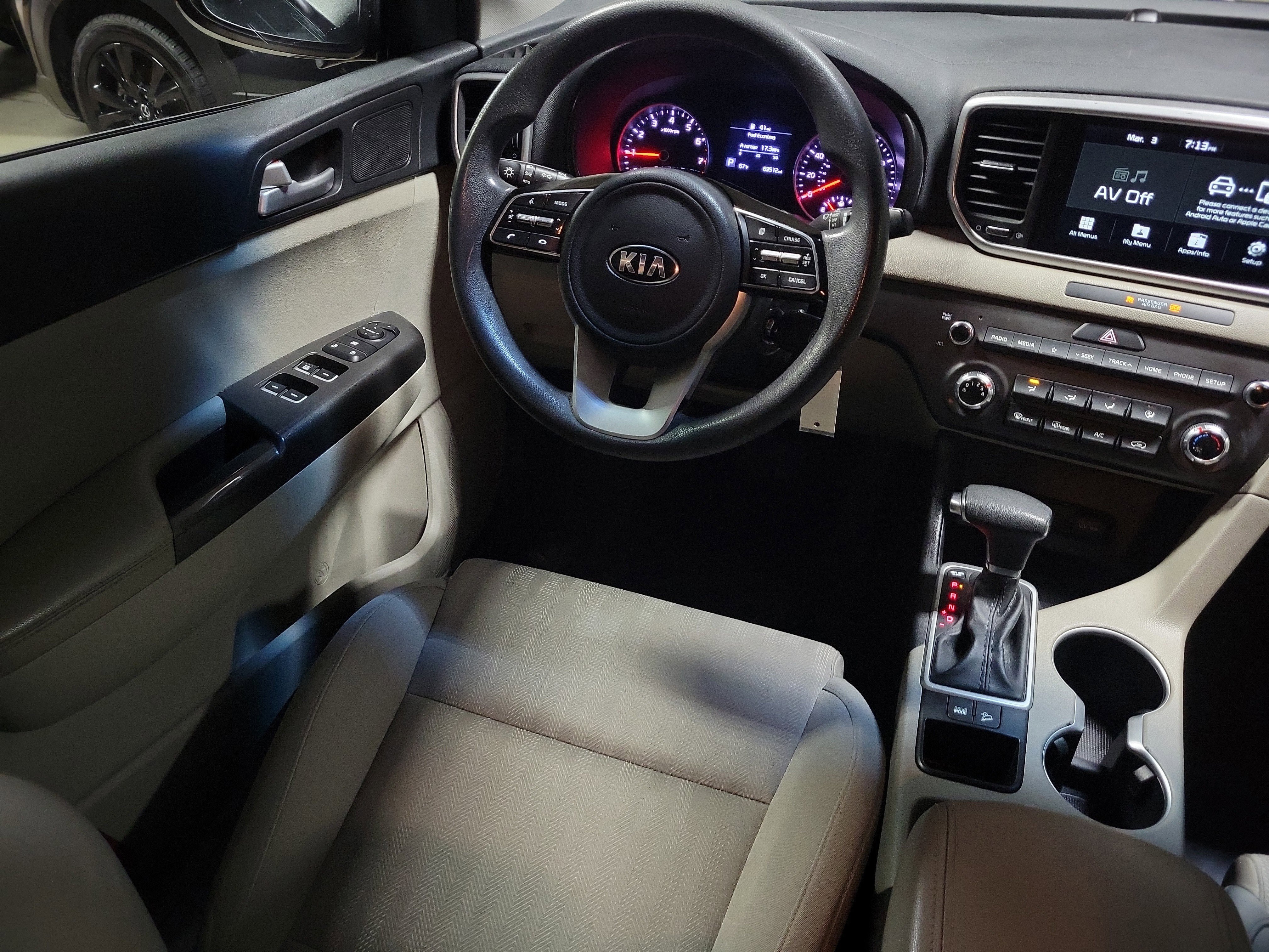 Used 2022 Kia Sportage LX image 14