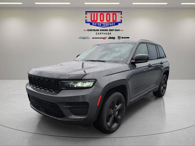 Used 2024 Jeep Grand Cherokee Altitude AWD/4WD image 7