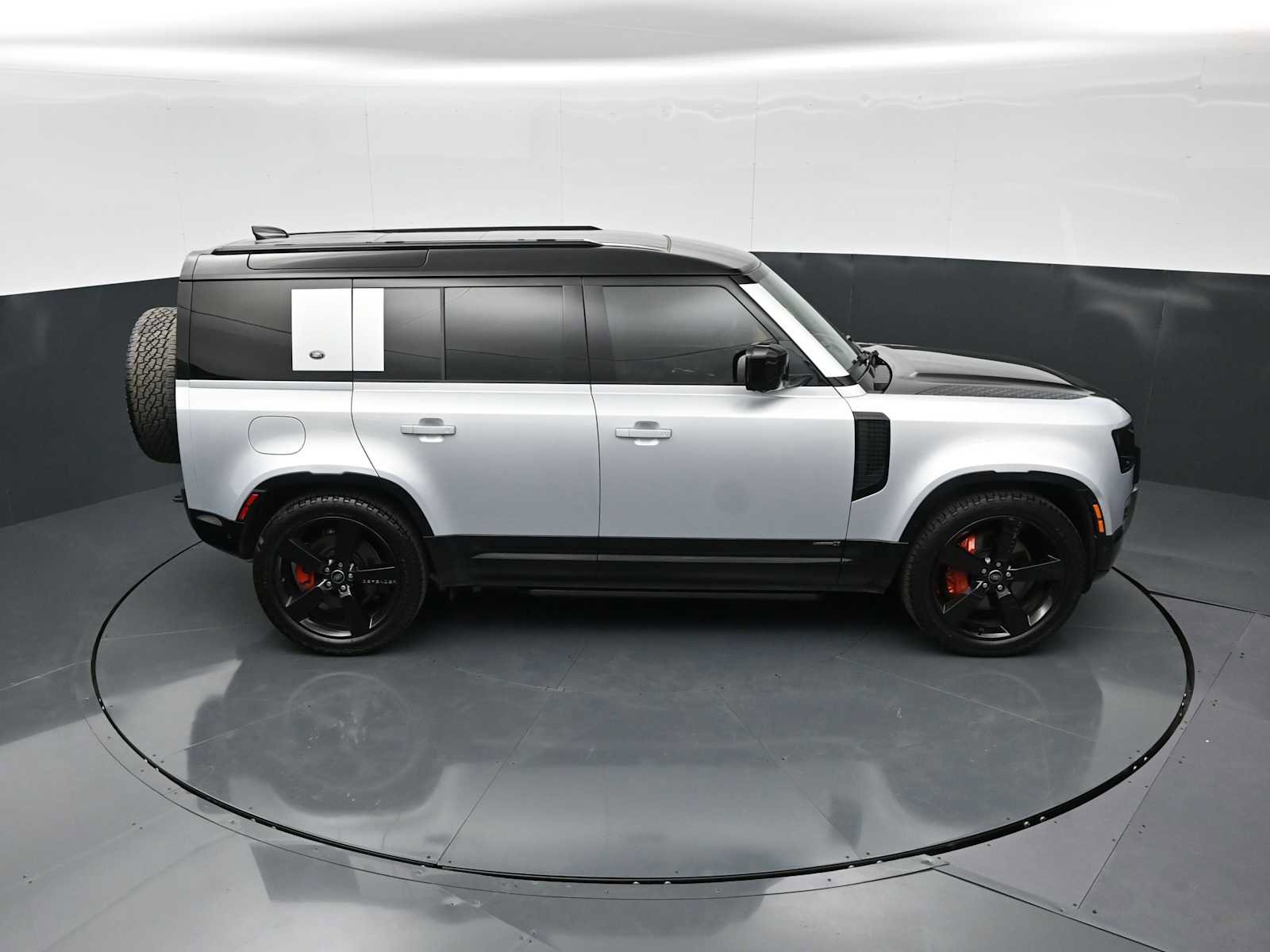 Used 2022 Land Rover Defender 110 X image 17