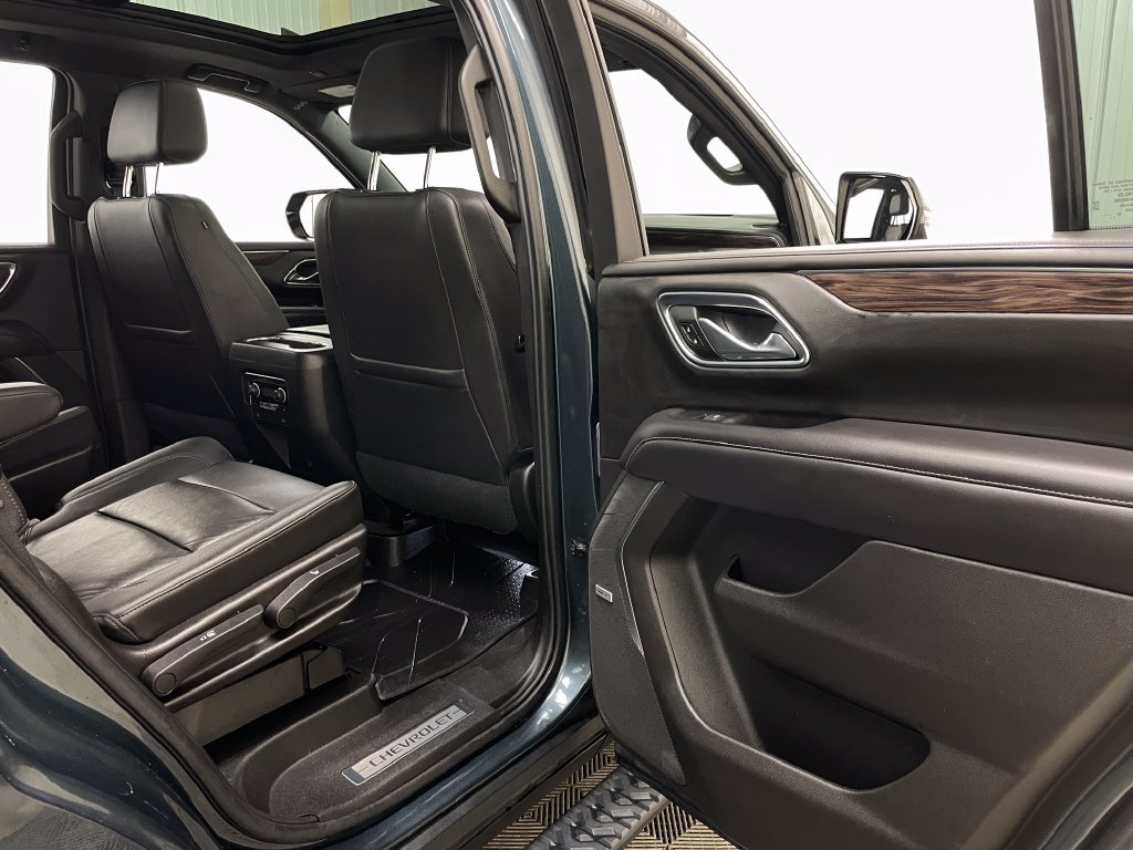 Used 2021 Chevrolet Tahoe Z71 w/ Z71 Signature Package AWD/4WD image 46