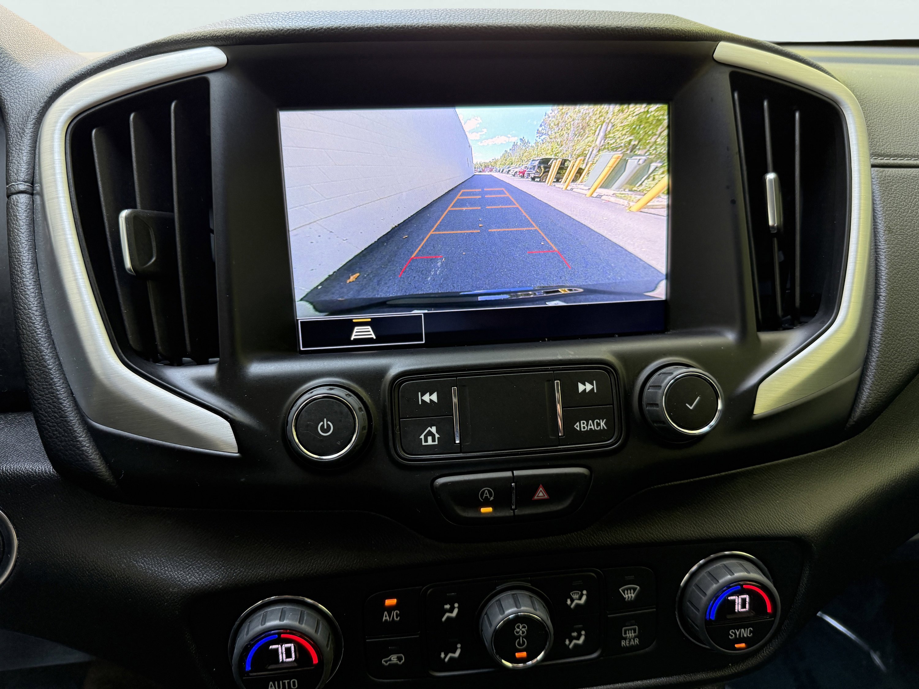 Used 2022 GMC Terrain SLT image 5