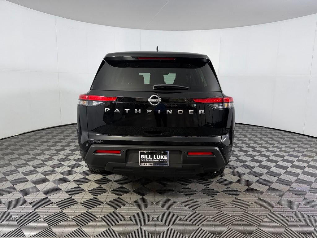 Used 2025 Nissan Pathfinder S FWD image 8