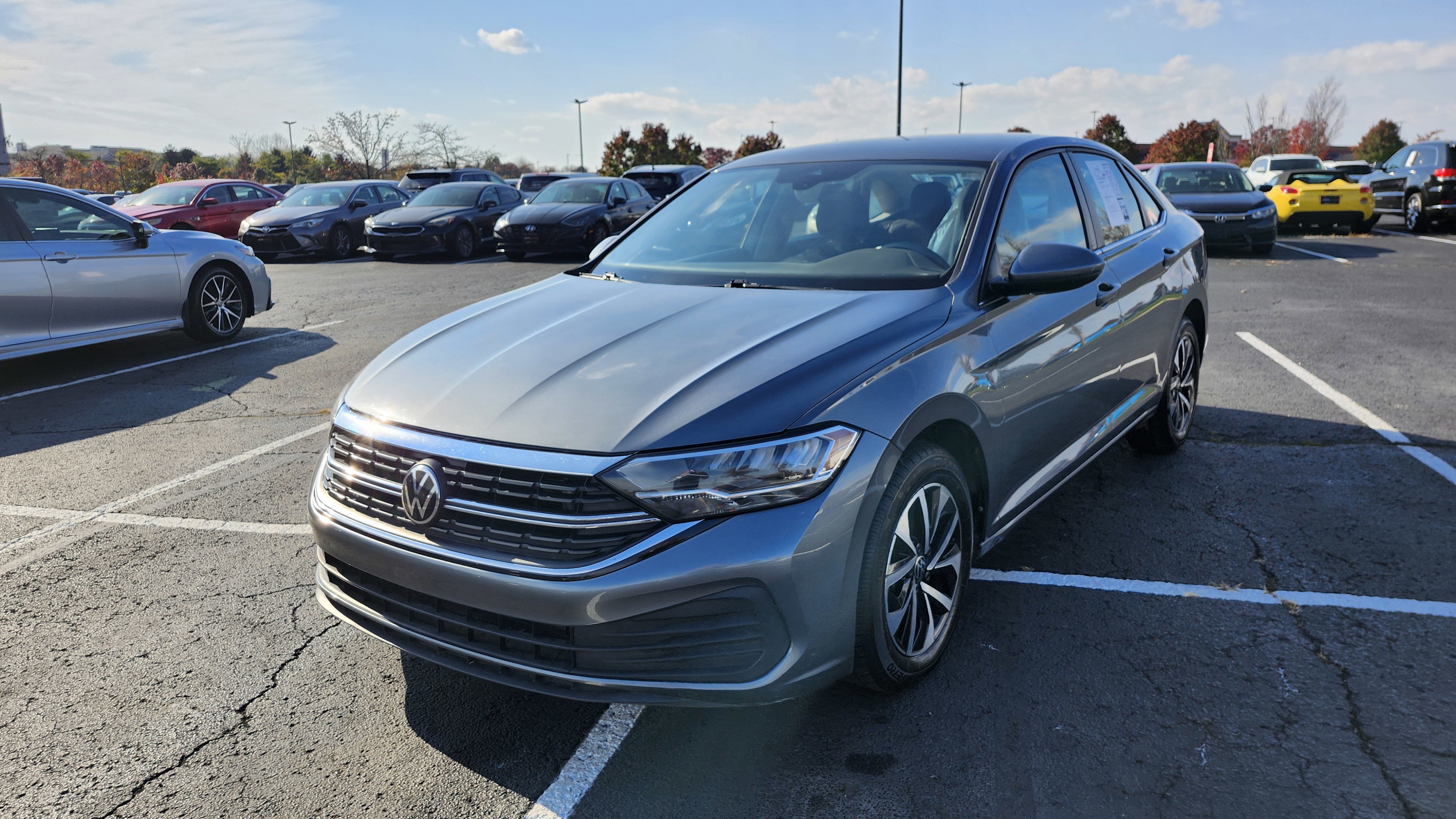 Used 2024 Volkswagen Jetta S image 5