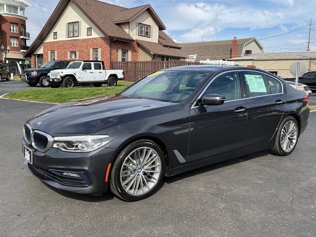 Used 2017 BMW 540i xDrive image 3