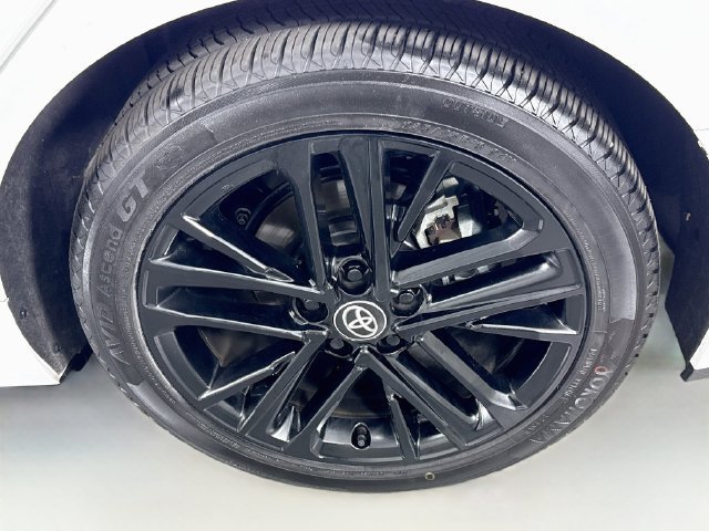 Certified 2025 Toyota Camry SE FWD image 31