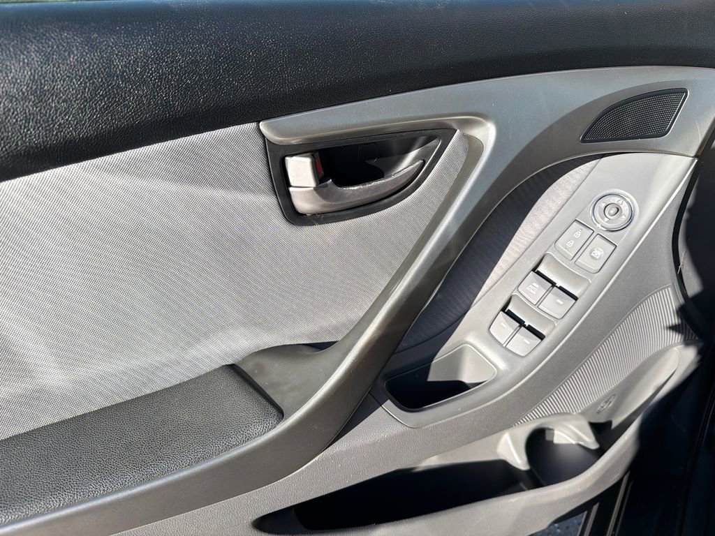 Used 2012 Hyundai Elantra GLS w/ Preferred Pkg 3 image 26