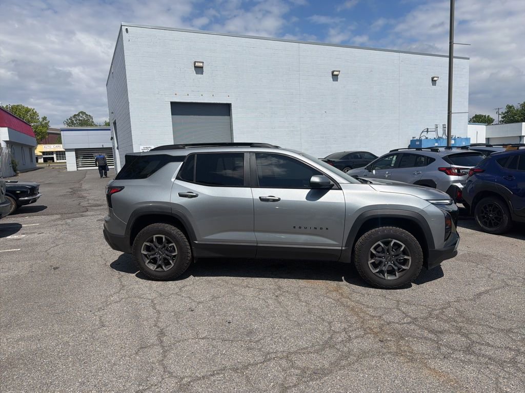 Used 2025 Chevrolet Equinox ACTIV FWD image 8
