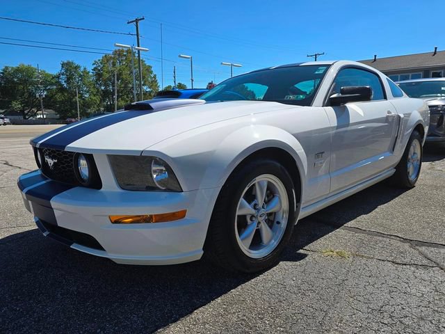 Used 2007 Ford Mustang GT Premium RWD image 4