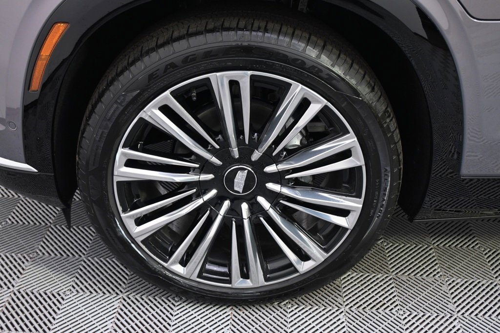 New 2026 Cadillac Vistiq Premium Luxury w/ LPO, Floor Liner Package image 20