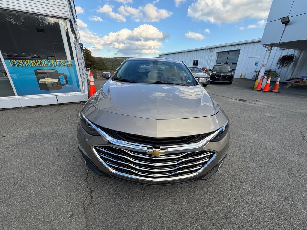 Used 2022 Chevrolet Malibu LT FWD image 8