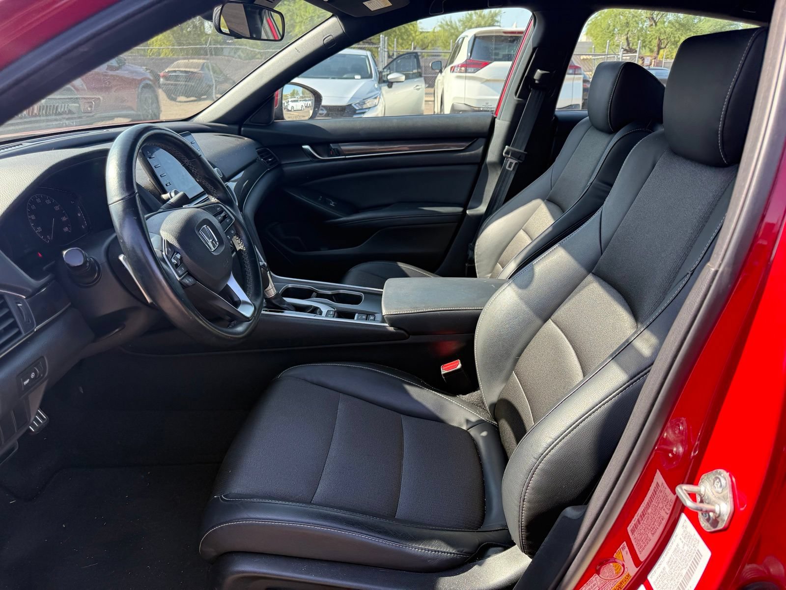 Used 2018 Honda Accord Sport image 13