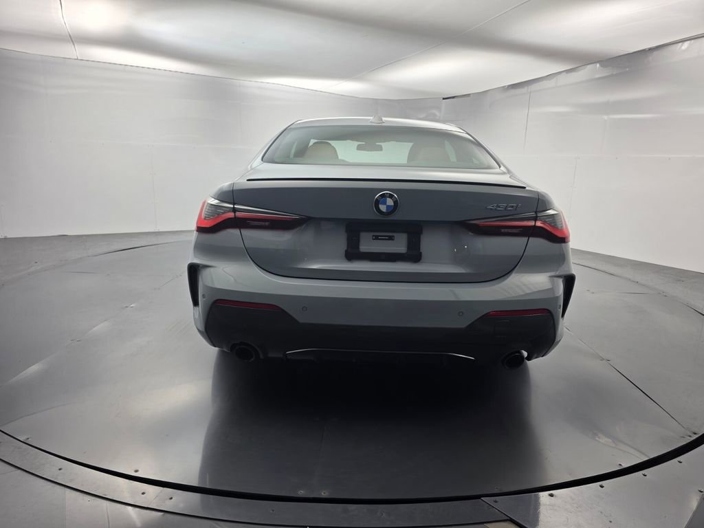 Used 2024 BMW 430i Coupe w/ M Sport Package RWD image 5