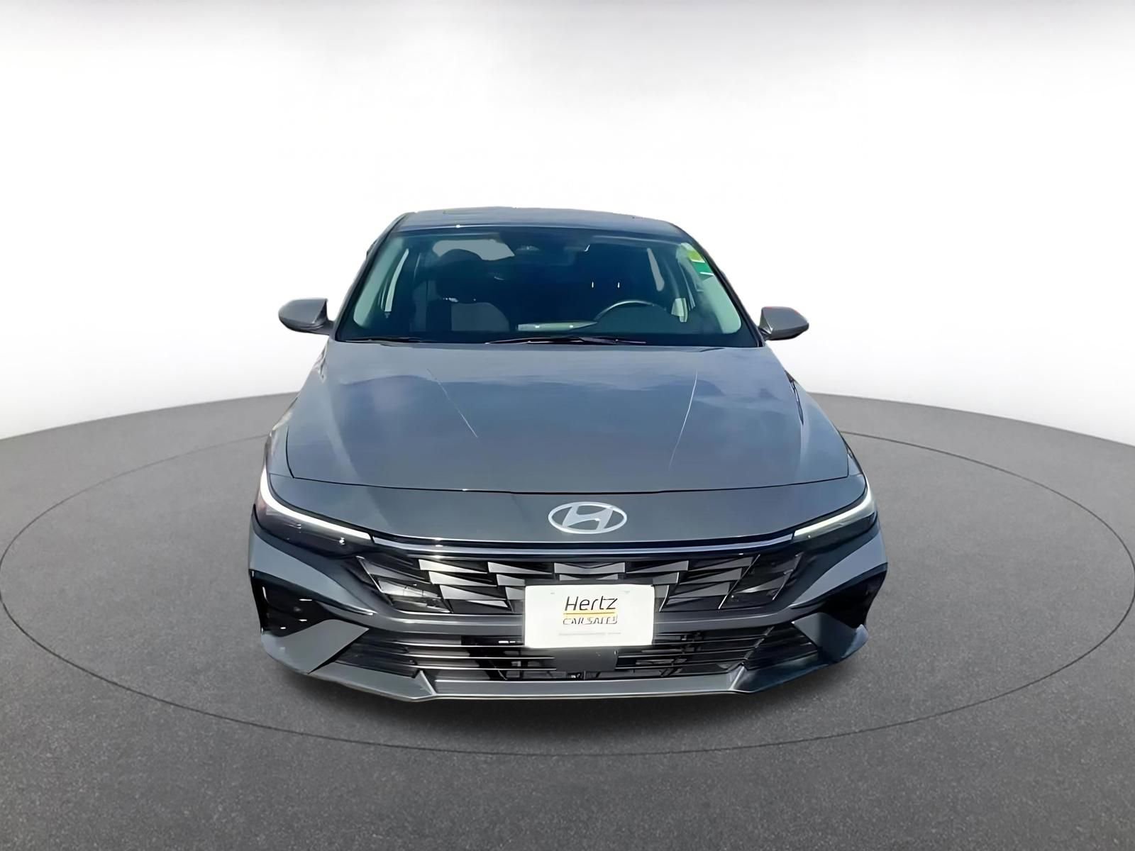 Used 2025 Hyundai Elantra SEL image 4